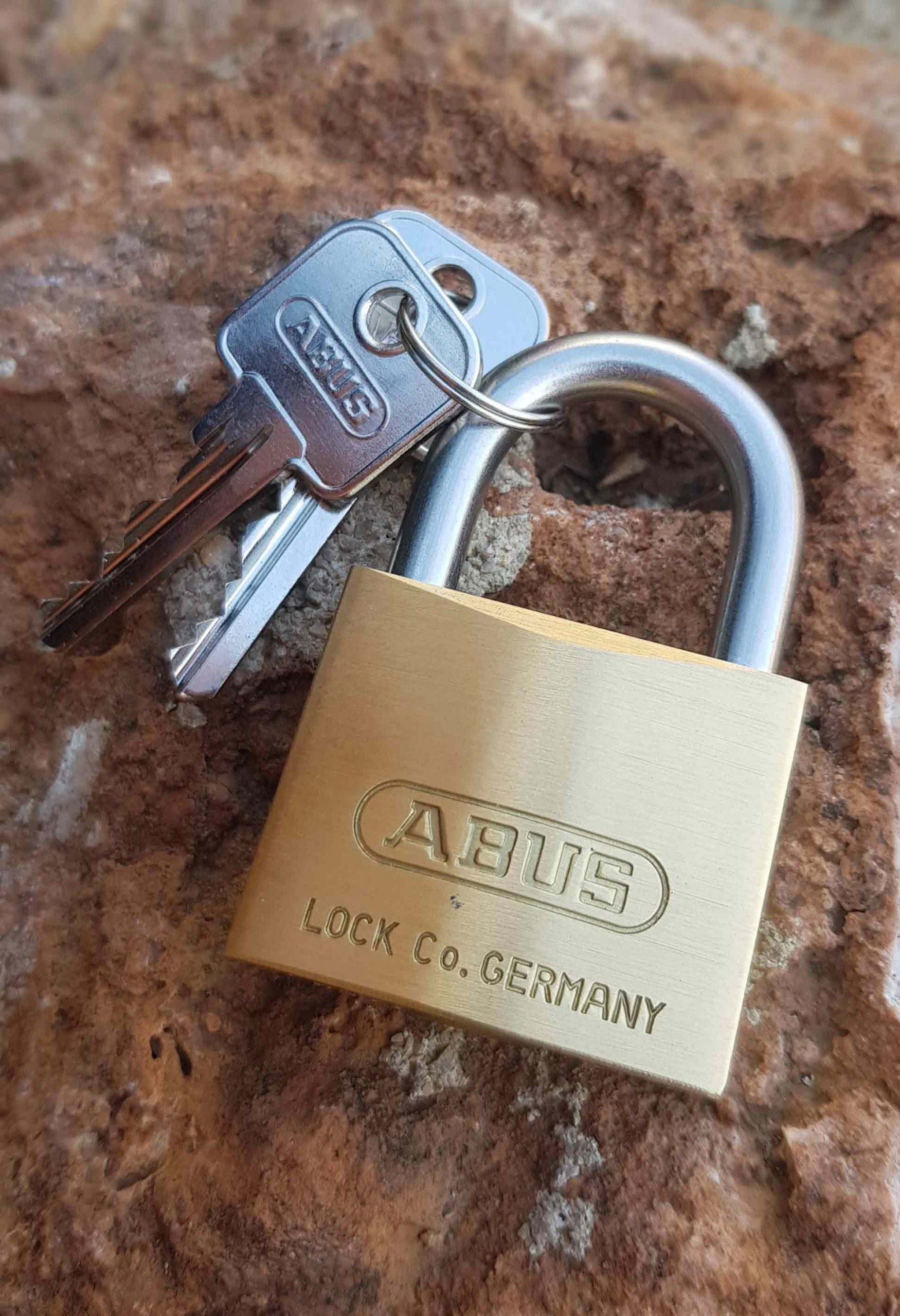 Padlock Brass 85/40