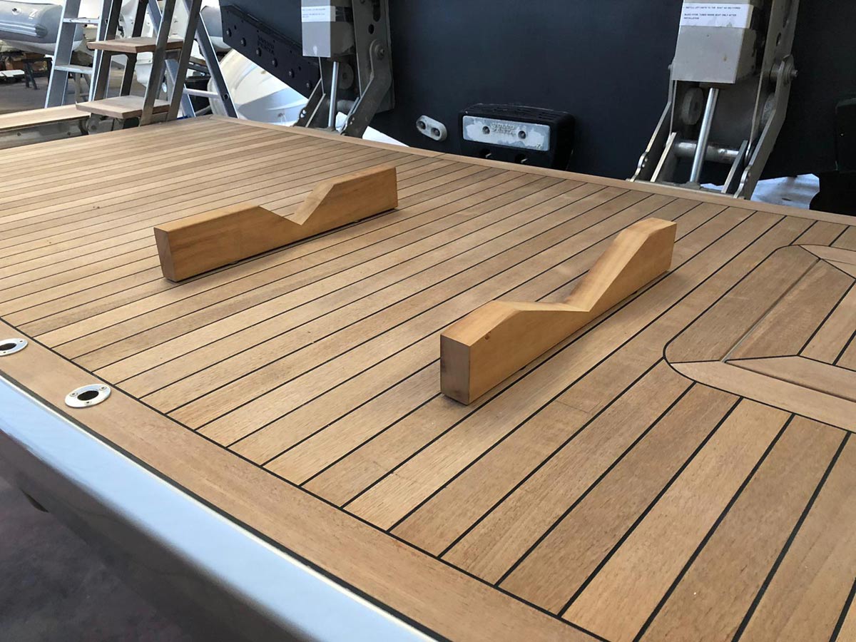 Removable Dinghy Supports for platforms and decks