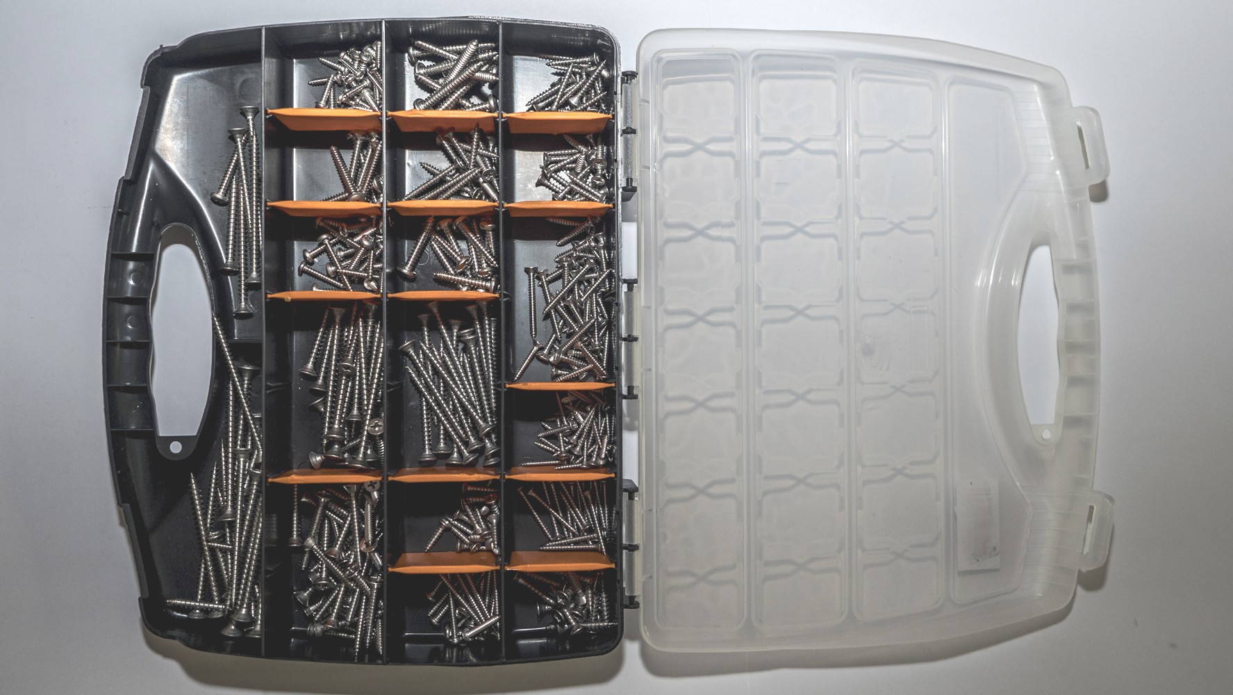 Sheet metal screw carry case