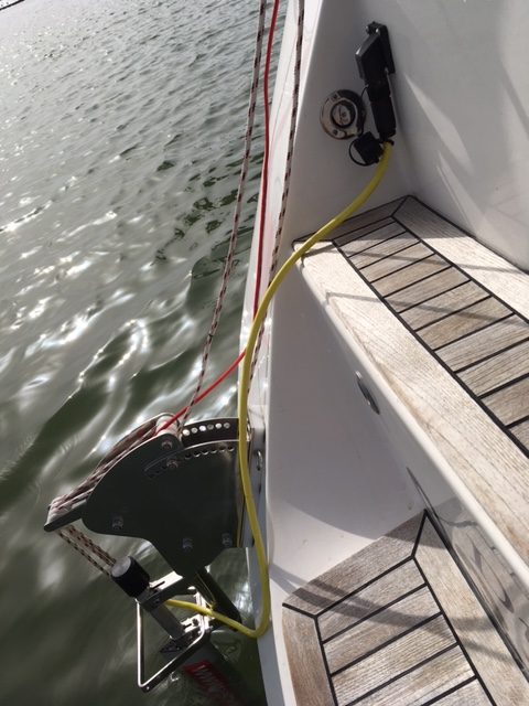 Transom mount bracket