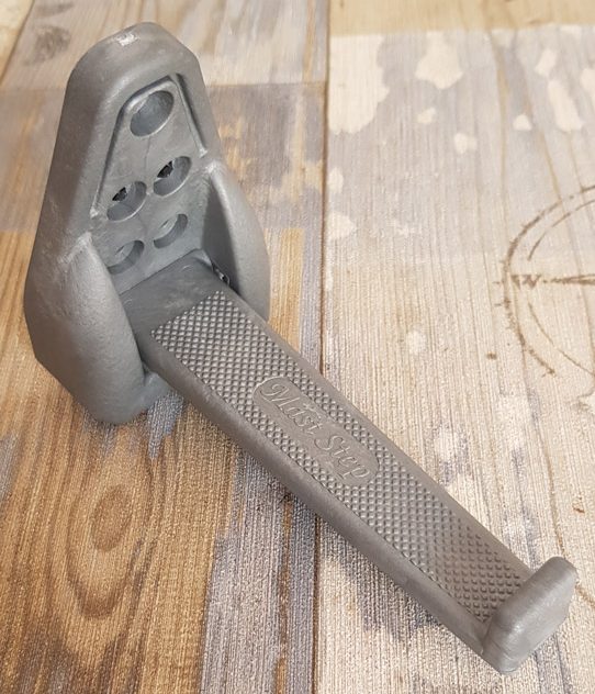 Folding Mast Steps