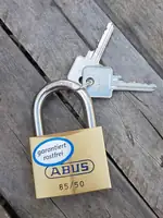 Candado de latón 85/50